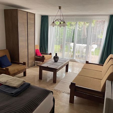 Studio Apartmanok Balatonfured Ngoại thất bức ảnh