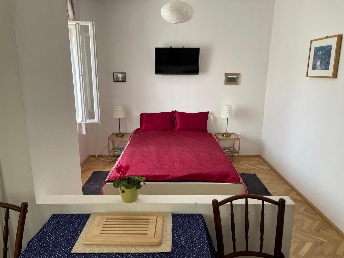 Studio Apartmanok Balatonfured Ngoại thất bức ảnh