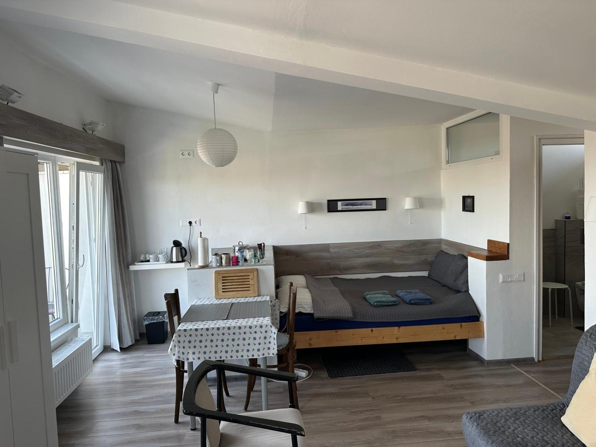 Studio Apartmanok Balatonfured Ngoại thất bức ảnh