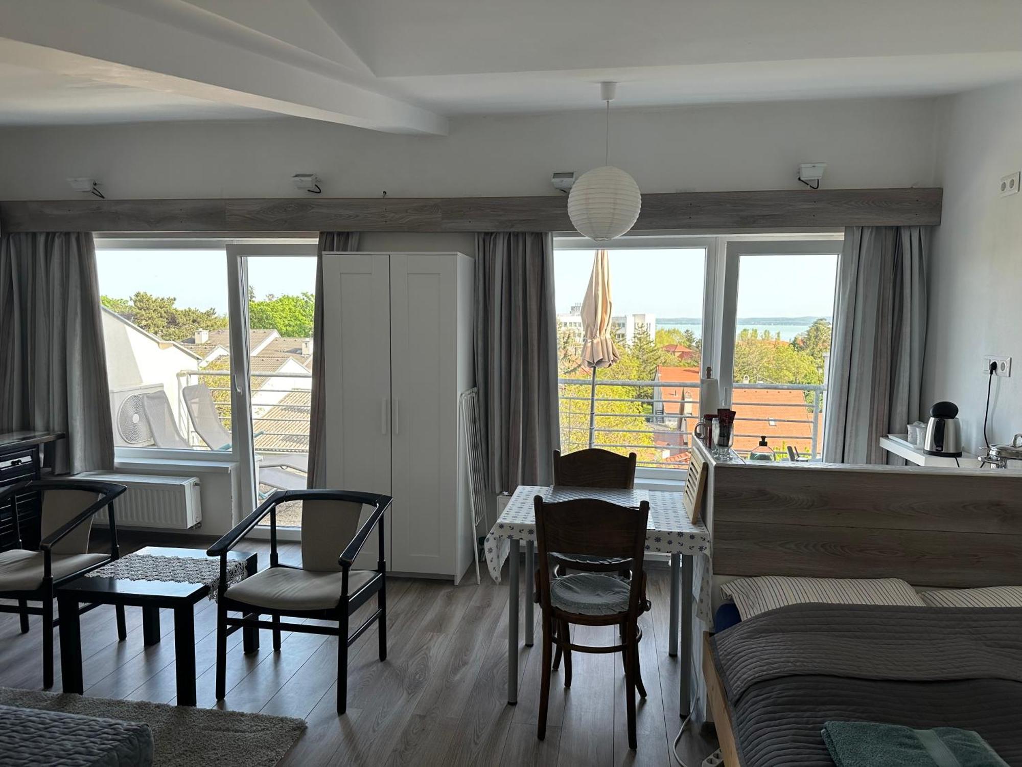 Studio Apartmanok Balatonfured Ngoại thất bức ảnh